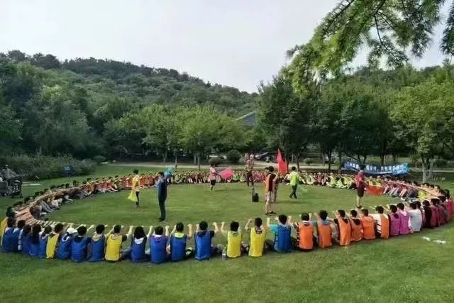 7月29日，坪坝营景区研学实践营地开启领袖少年研学营