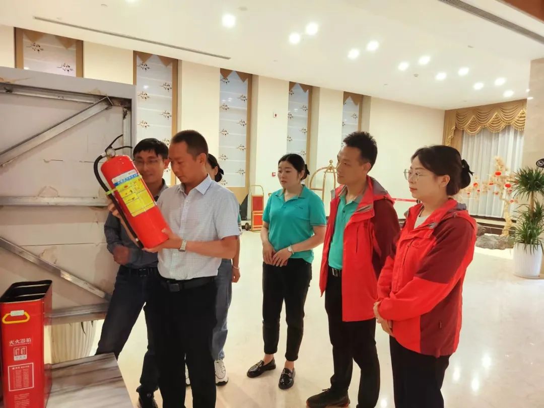 坪坝营景区开展重大事故隐患专项排查整治自查自改暨“端午节”节前安全生产检查活动